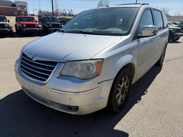 2008 Chrysler Town and Country Limited
