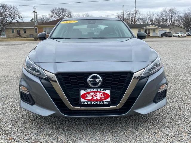2022 Nissan Altima SR FWD