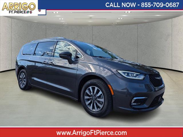 2021 Chrysler Pacifica Hybrid Touring L