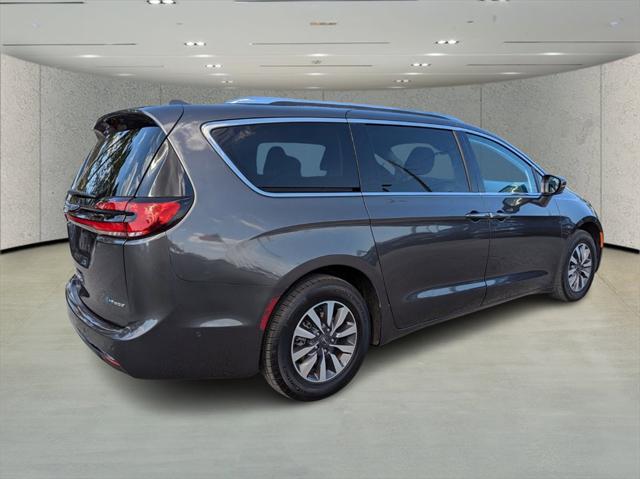 2021 Chrysler Pacifica Hybrid Touring L