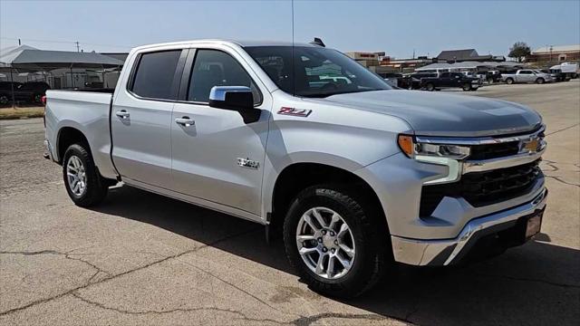 2022 Chevrolet Silverado 1500 4WD Crew Cab Standard Bed LT