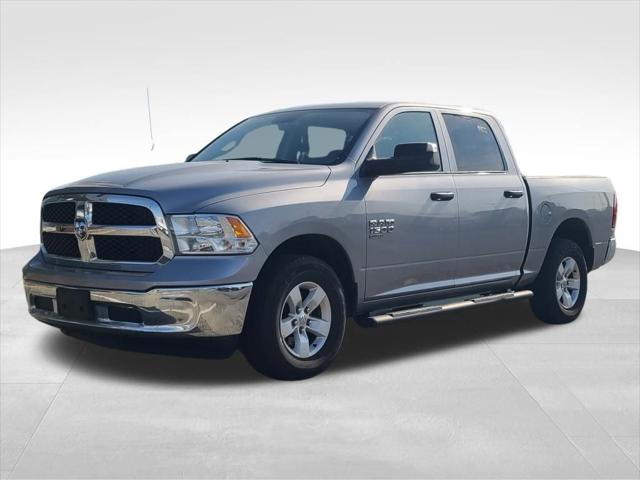 2022 RAM 1500 Classic SLT Crew Cab 4x4 57 Box