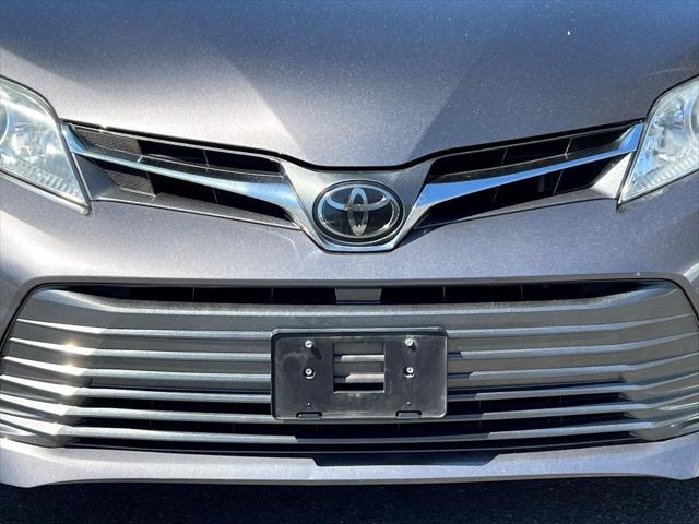 2020 Toyota Sienna XLE Premium