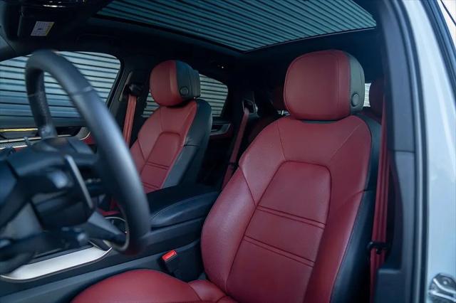 2025 Porsche Cayenne Cayenne