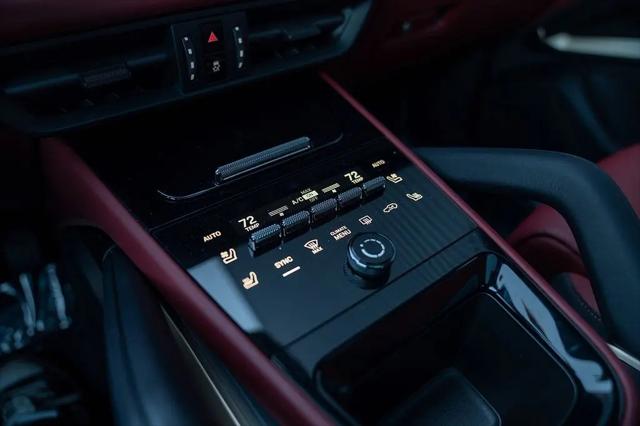 2025 Porsche Cayenne Cayenne