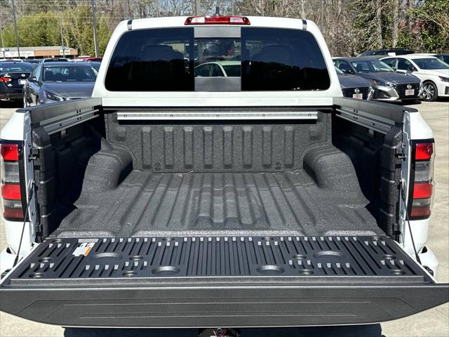 2025 Nissan Frontier Crew Cab SV 4x4