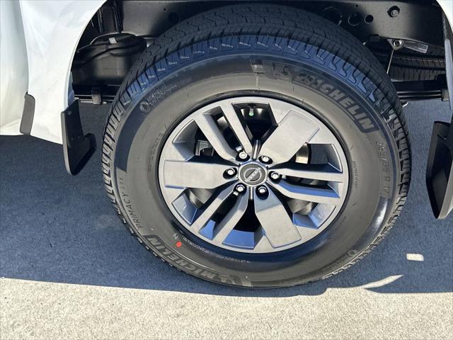 2025 Nissan Frontier Crew Cab SV 4x4