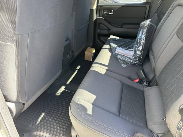 2025 Nissan Frontier Crew Cab SV 4x4