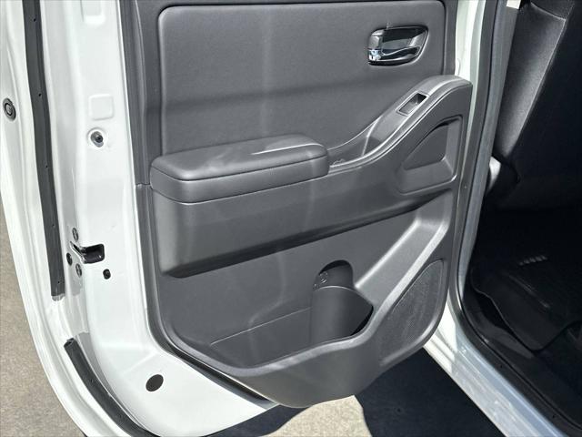 2025 Nissan Frontier Crew Cab SV 4x4