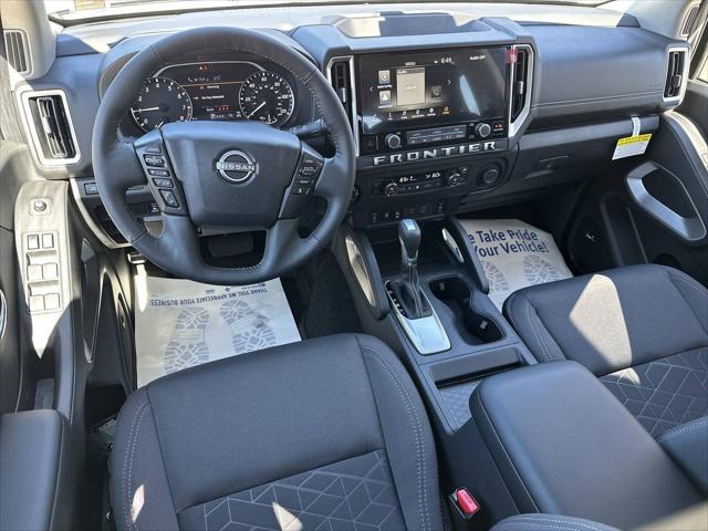 2025 Nissan Frontier Crew Cab SV 4x4
