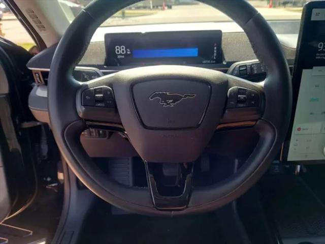 2022 Ford Mustang Mach-E Select
