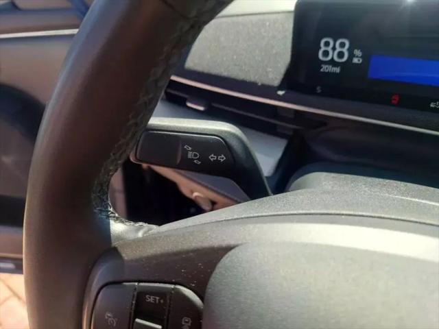 2022 Ford Mustang Mach-E Select