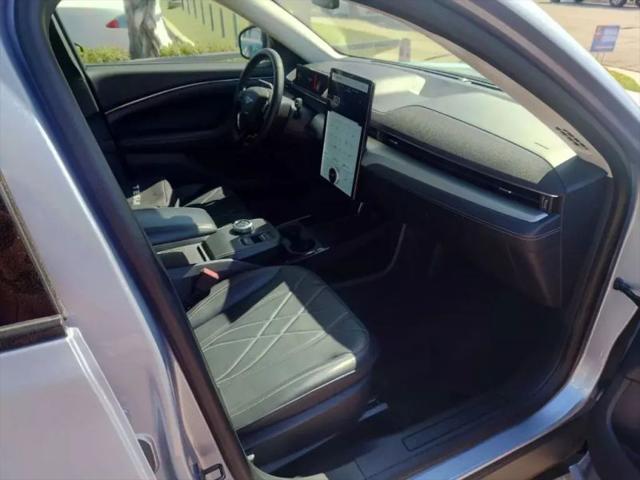 2022 Ford Mustang Mach-E Select