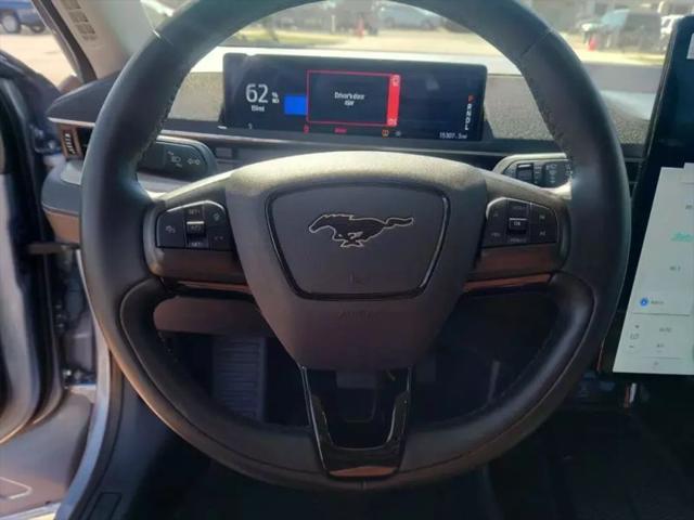 2022 Ford Mustang Mach-E Select