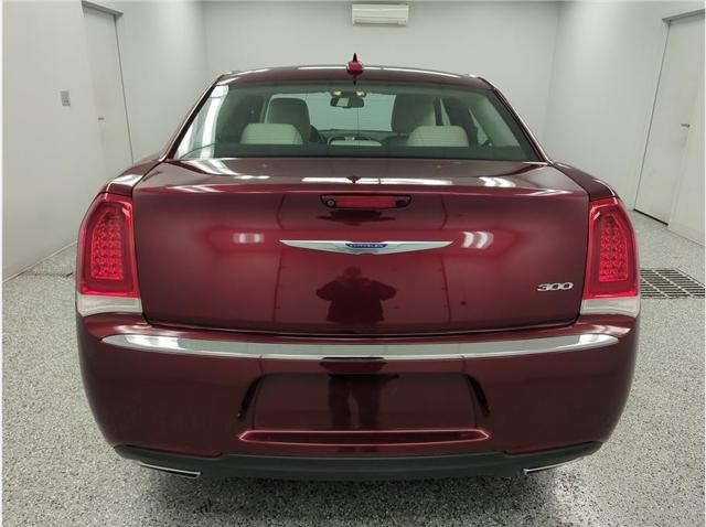 2019 Chrysler 300 Touring L