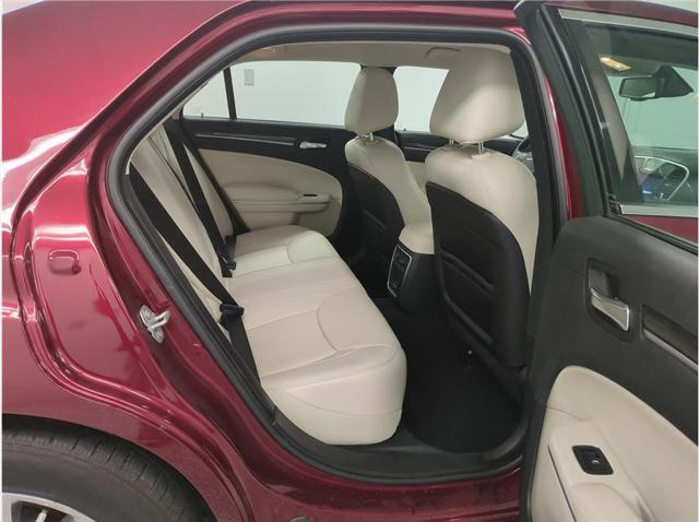 2019 Chrysler 300 Touring L