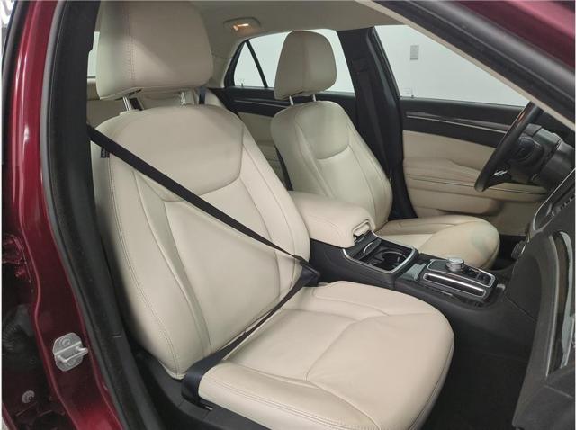 2019 Chrysler 300 Touring L