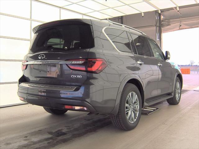 2023 INFINITI QX80 LUXE