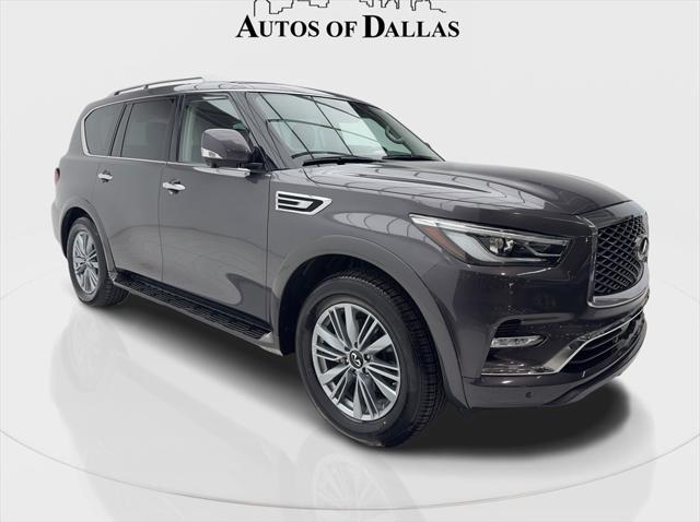 2023 INFINITI QX80 LUXE