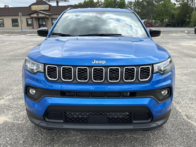 2025 Jeep Compass COMPASS LATITUDE 4X4