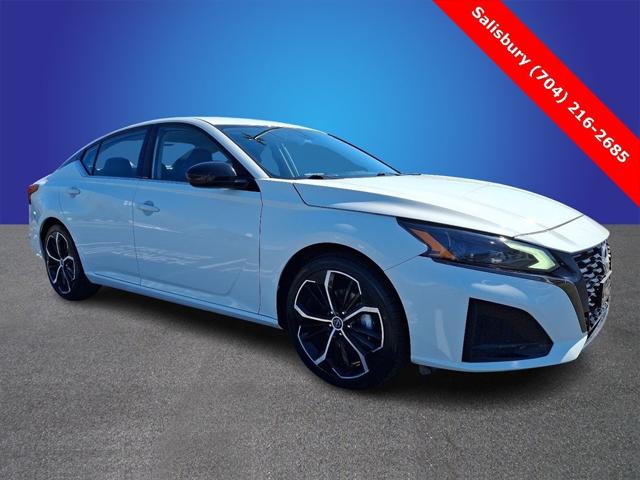 2023 Nissan Altima SR FWD