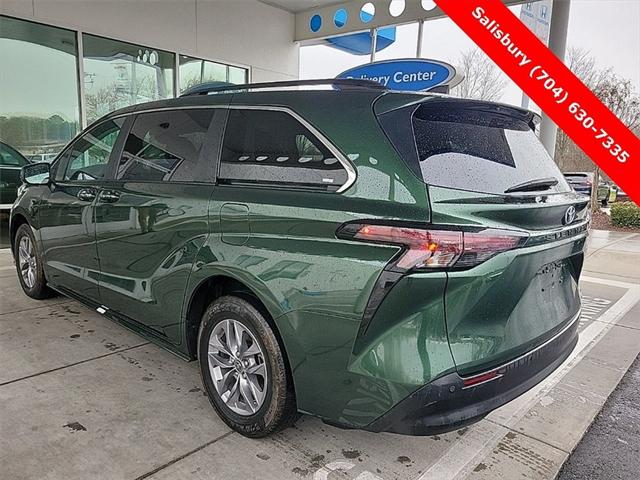 2023 Toyota Sienna XLE