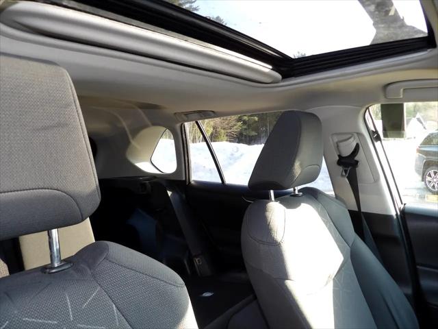 2019 Toyota RAV4 Hybrid XLE