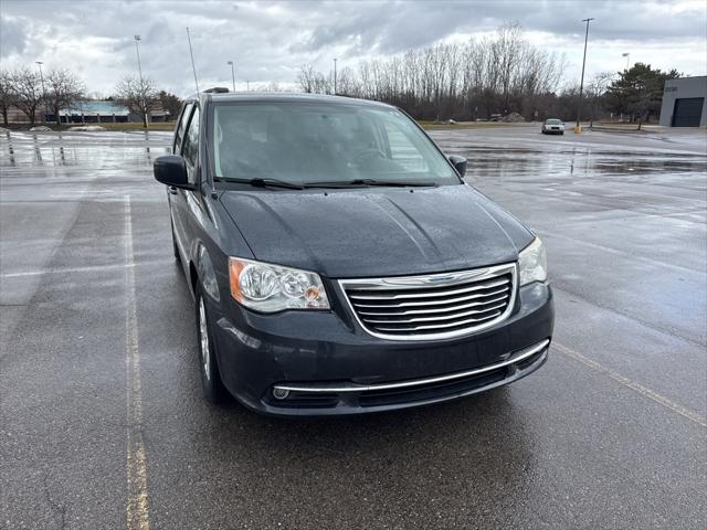 Used 2014 Chrysler Town & Country For Sale in Waterford Twp, MI