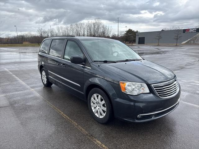 Used 2014 Chrysler Town & Country Touring with VIN 2C4RC1BG8ER256401 for sale in Waterford, MI