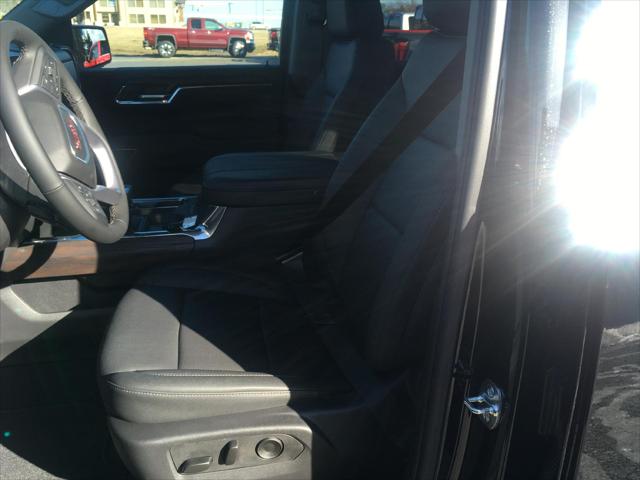 2025 GMC Sierra 1500 4WD Crew Cab Standard Box SLT