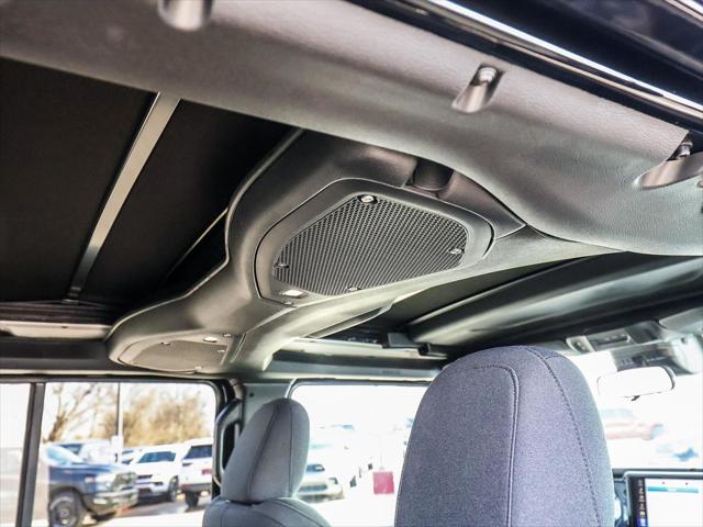 2025 Jeep Wrangler 4-Door Summit 4x4