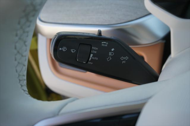 2025 Volkswagen ID. Buzz 1st Edition with 4MOTION