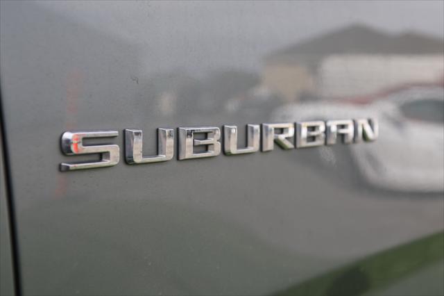 2023 Chevrolet Suburban 2WD LT
