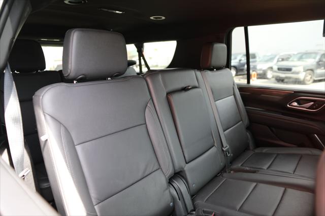 2023 Chevrolet Suburban 2WD LT