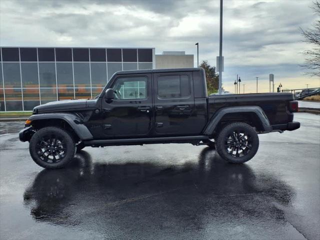 2025 Jeep Gladiator GLADIATOR NIGHTHAWK 4X4