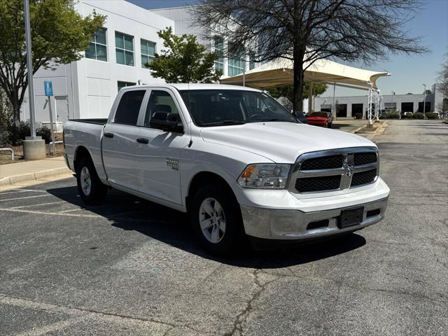 2022 RAM 1500 Classic SLT Crew Cab 4x2 57 Box