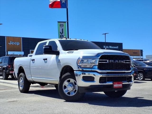 2024 RAM 2500 Tradesman Crew Cab 4x4 64 Box