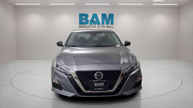 2022 Nissan Altima SR FWD