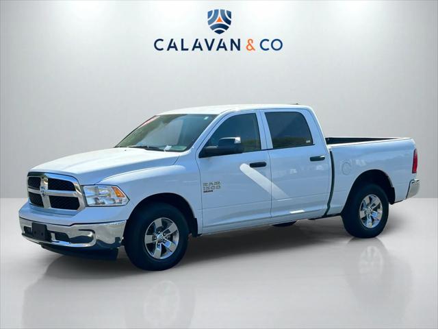 2022 RAM 1500 Classic SLT Crew Cab 4x2 57 Box