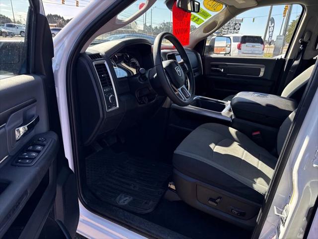 2023 RAM 1500 Classic SLT Crew Cab 4x4 57 Box