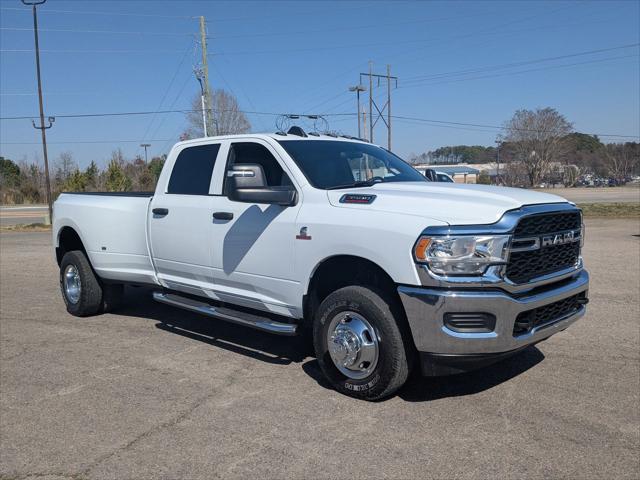 2024 RAM 3500 Tradesman Crew Cab 4x4 8 Box