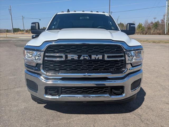 2024 RAM 3500 Tradesman Crew Cab 4x4 8 Box