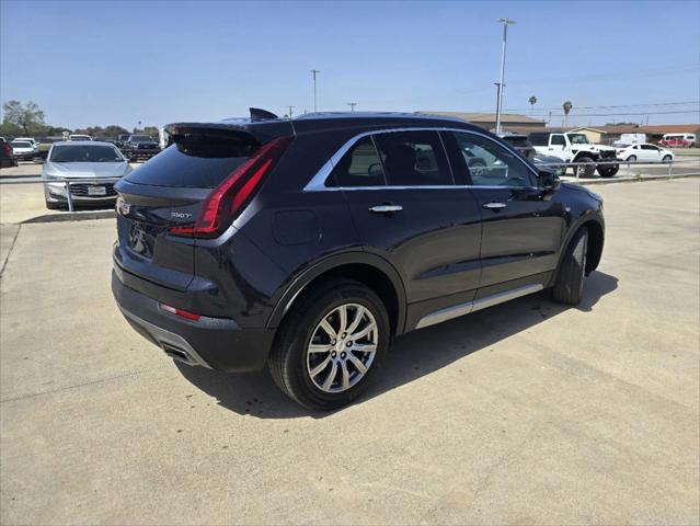 2023 Cadillac XT4 AWD Premium Luxury