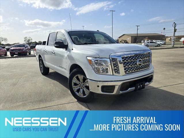 2019 Nissan TITAN SV