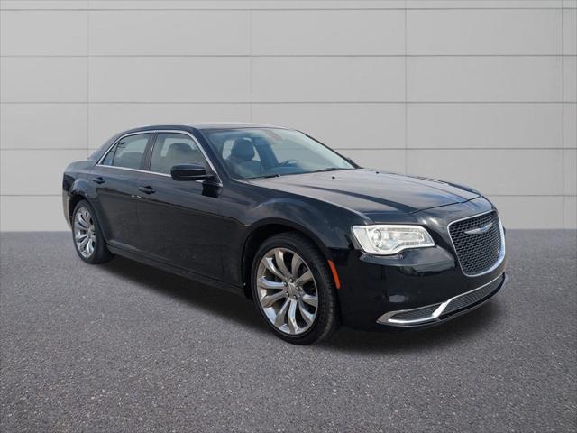 2019 Chrysler 300 Touring L