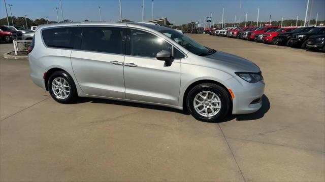 2023 Chrysler Voyager LX 2023 Chrysler Voyager LX