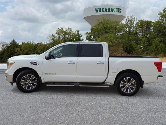 2017 Nissan TITAN SL