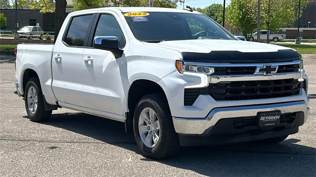2022 Chevrolet Silverado 1500 4WD Crew Cab Standard Bed LT