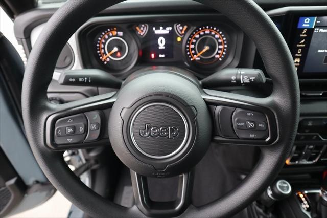 2025 Jeep Gladiator GLADIATOR NIGHTHAWK 4X4