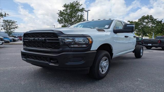 2024 Ram 2500 Tradesman Crew Cab 4x4 8' Box